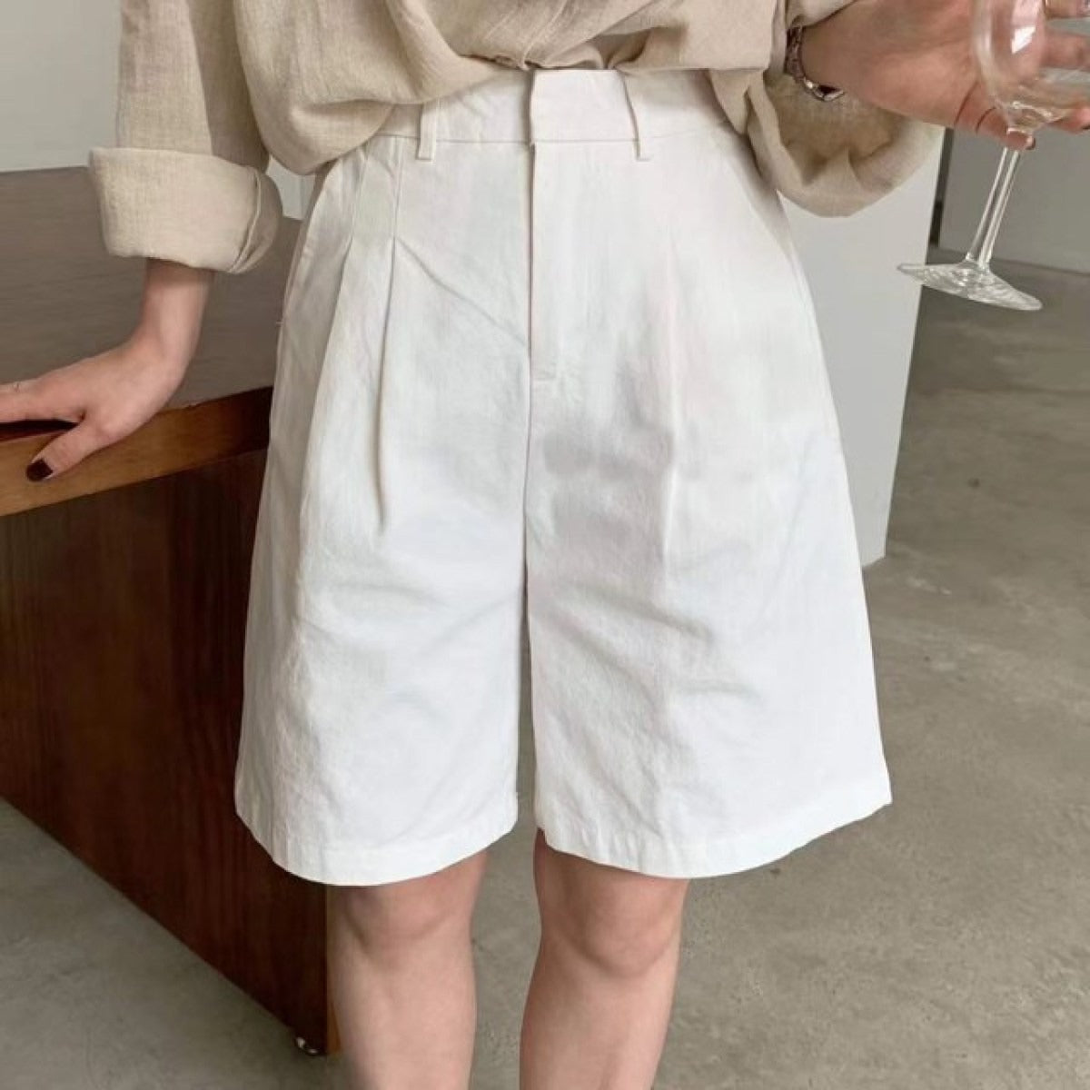 Pantalones cortos para mujer de lino estilo recto de talle alto - Clara