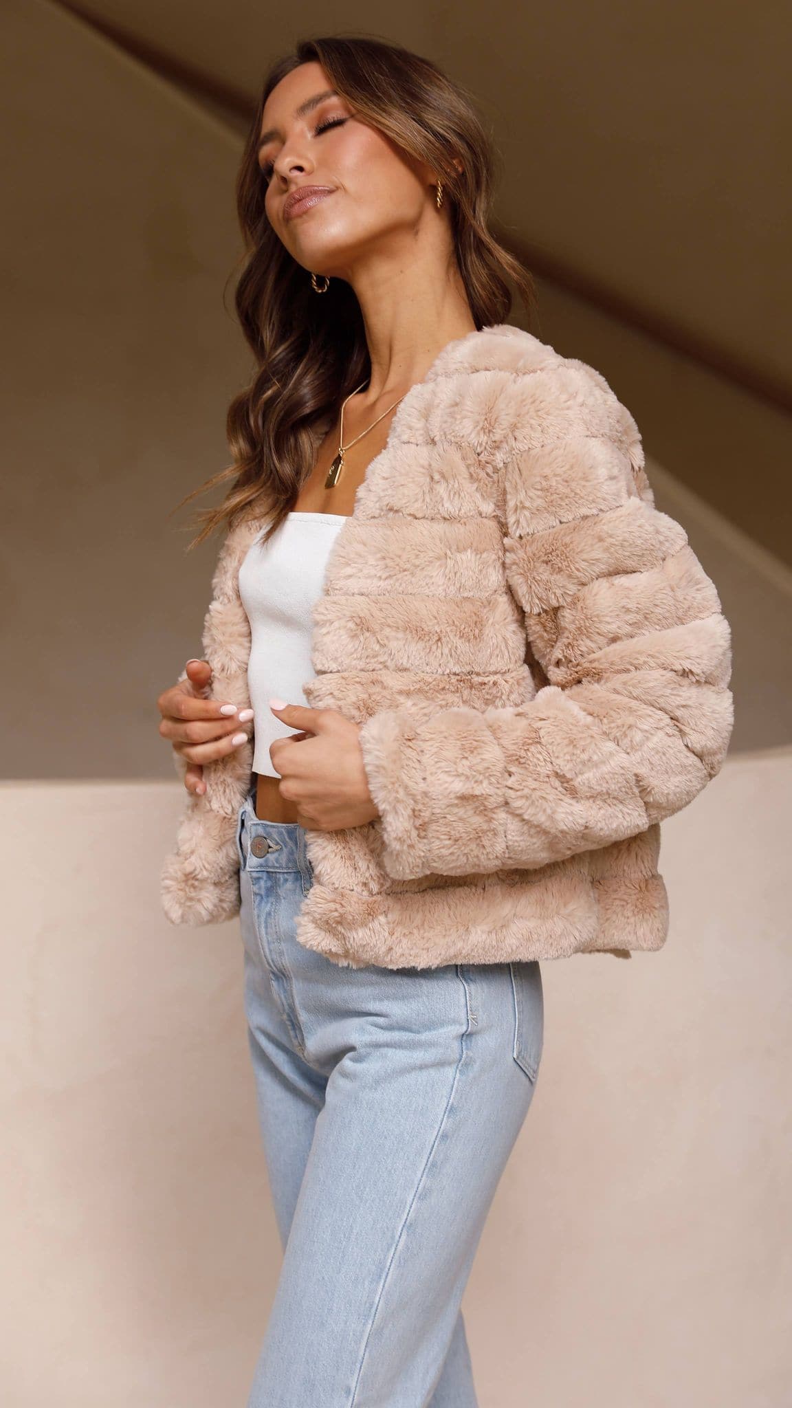 Chaqueta corta de pelo sintético para mujer - Mirna
