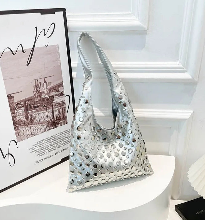 Bolso de hombro con detalles metálicos - Mariela