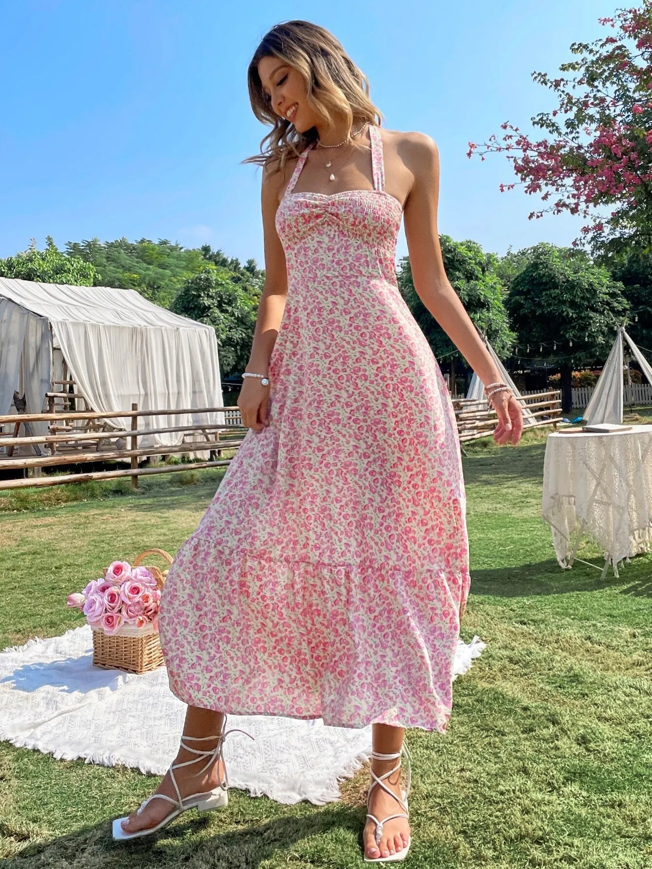 Regina - Vestido sin mangas con escote halter