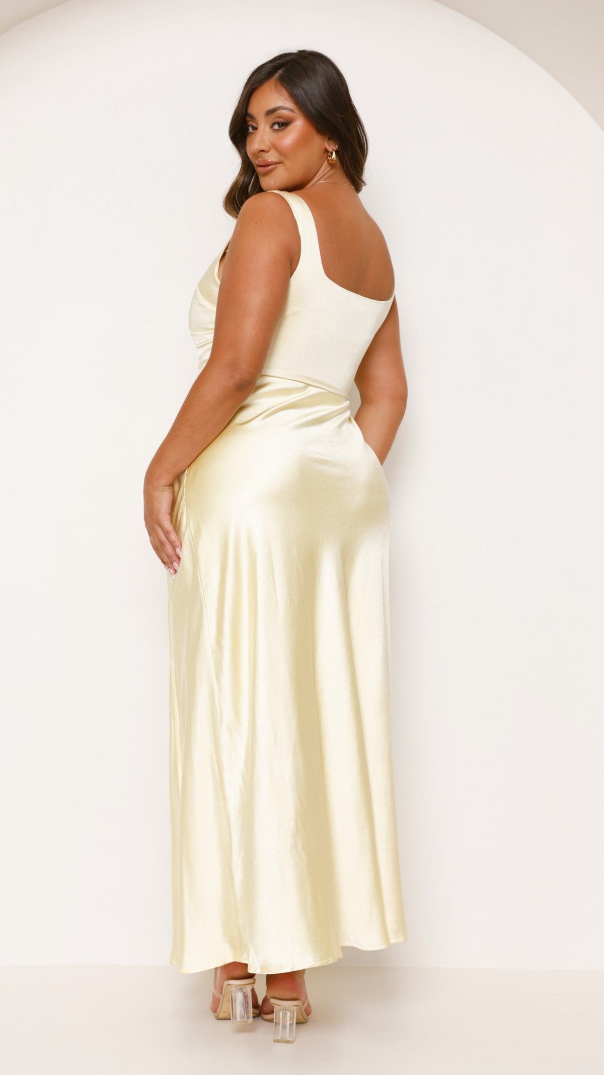 Vestido largo elegante con escote cuadrado para mujer - Alina