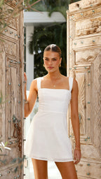 Vestido mini blanco con escote cuadrado - Luoa
