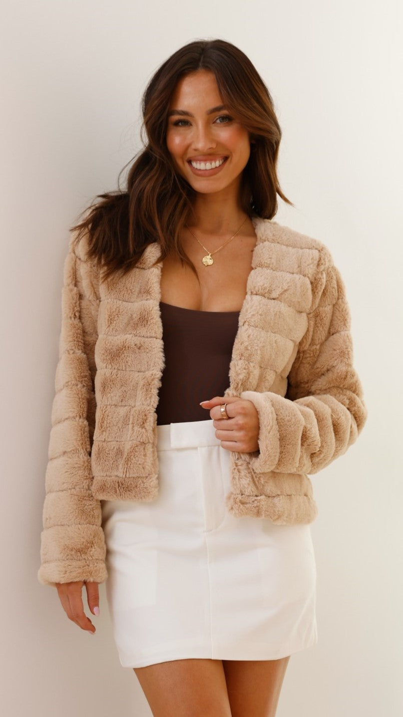 Chaqueta corta de pelo sintético para mujer - Mirna