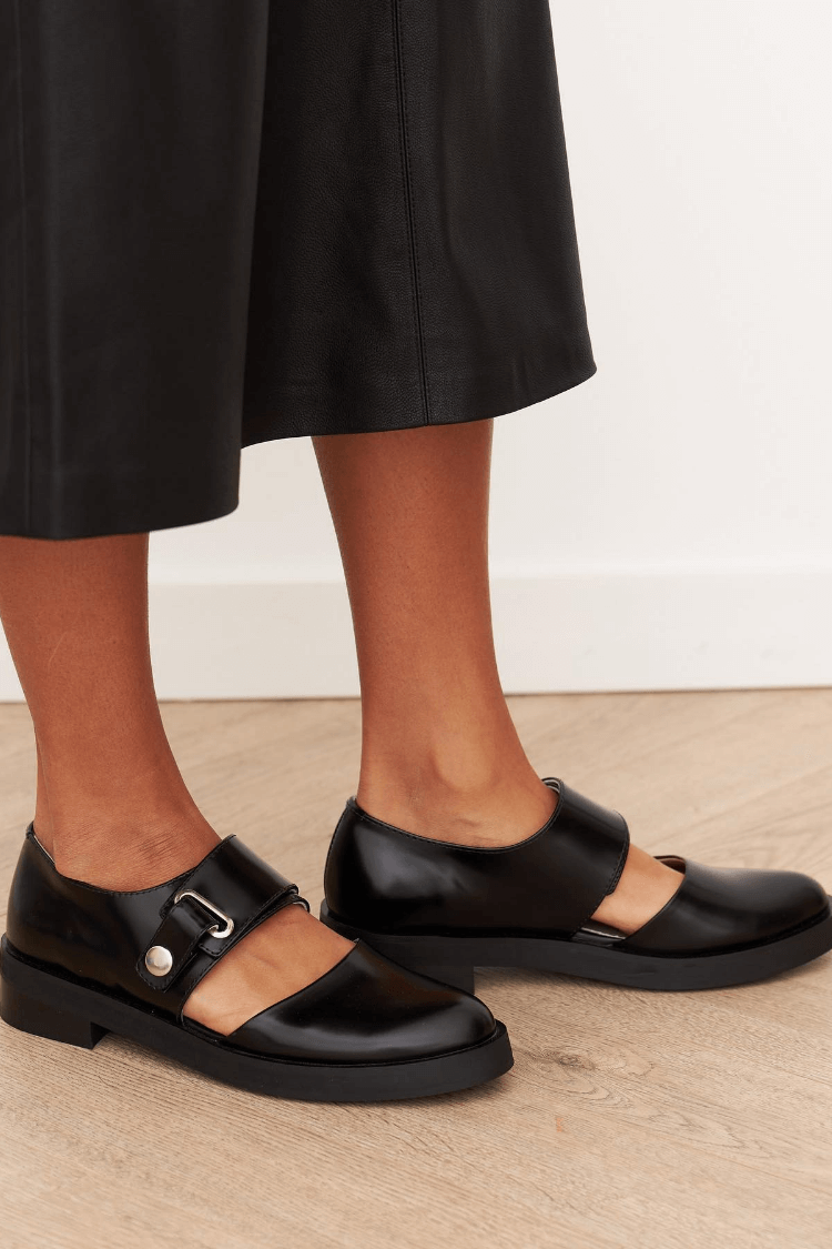 Zapatos mujer cerrados hebilla lateral suela gruesa - Caterina