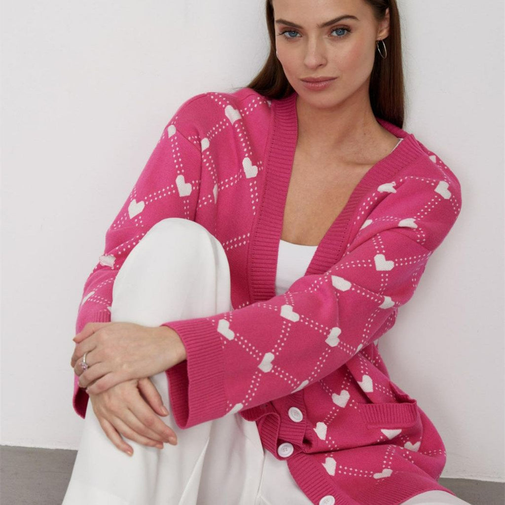 Cárdigan femenino de punto con botones y estampado de corazones - Leeni