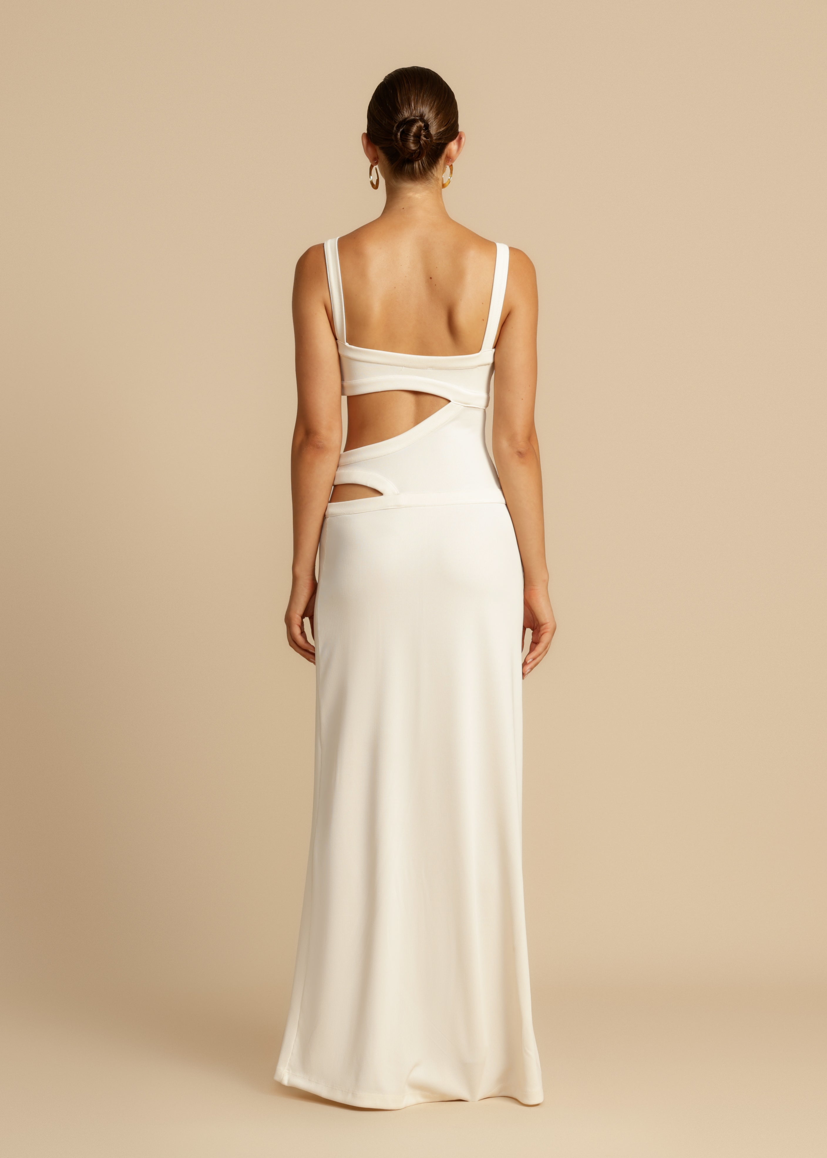 Nora - Vestido blanco ajustado de moda