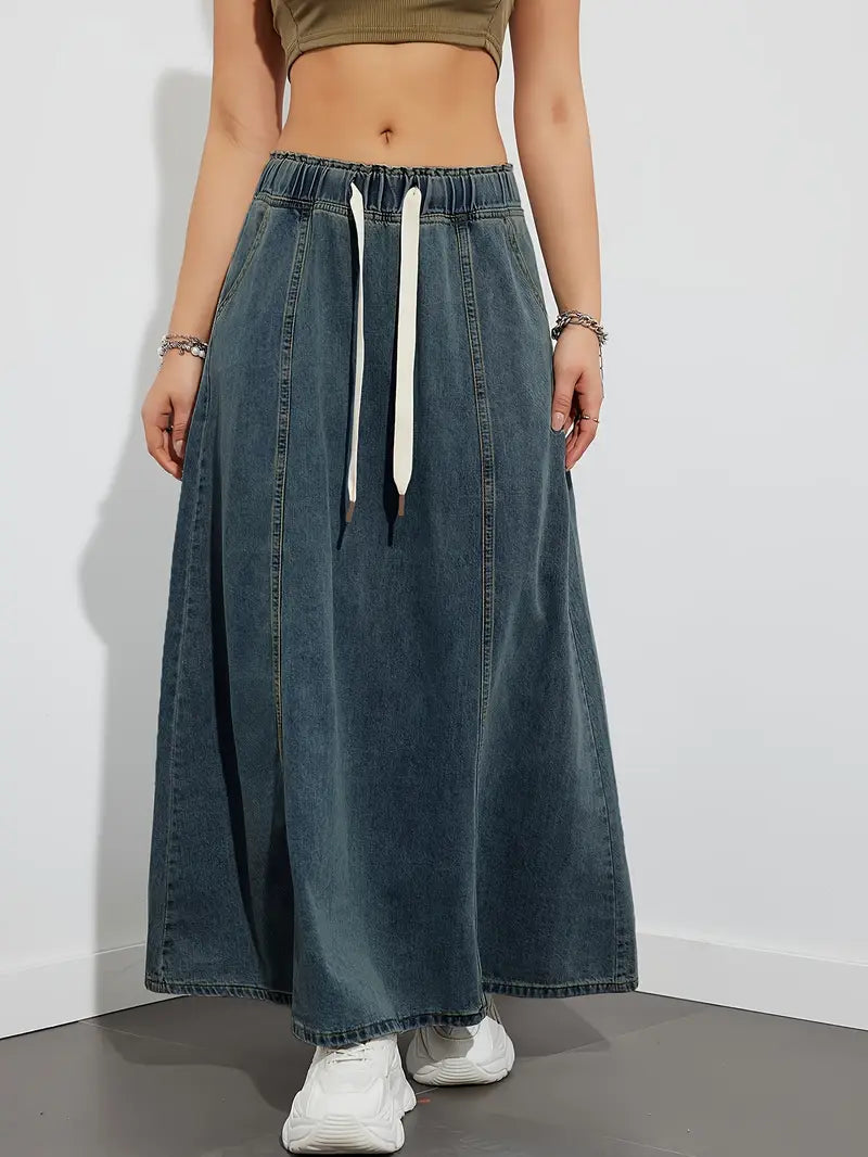 Falda vaquera larga con cordón ajustable, cómoda y versátil perfecta para un look casual y trendy
