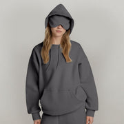 Gris oscuro