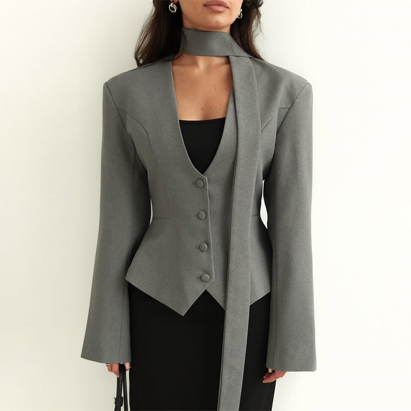 Blazer escote en V con pañuelo - Miranda