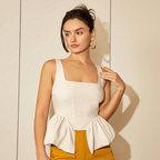 Jessy - Top chic con cuello cuadrado y bajo asimétrico