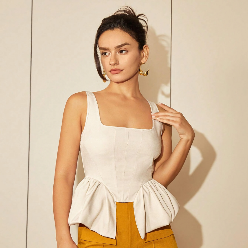 Jessy - Top chic con cuello cuadrado y bajo asimétrico