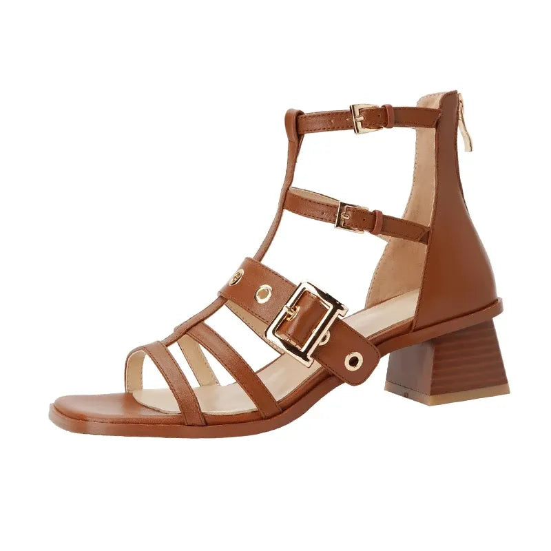 Sandalias vintage con tacón alto y puntera cuadrada - Zura