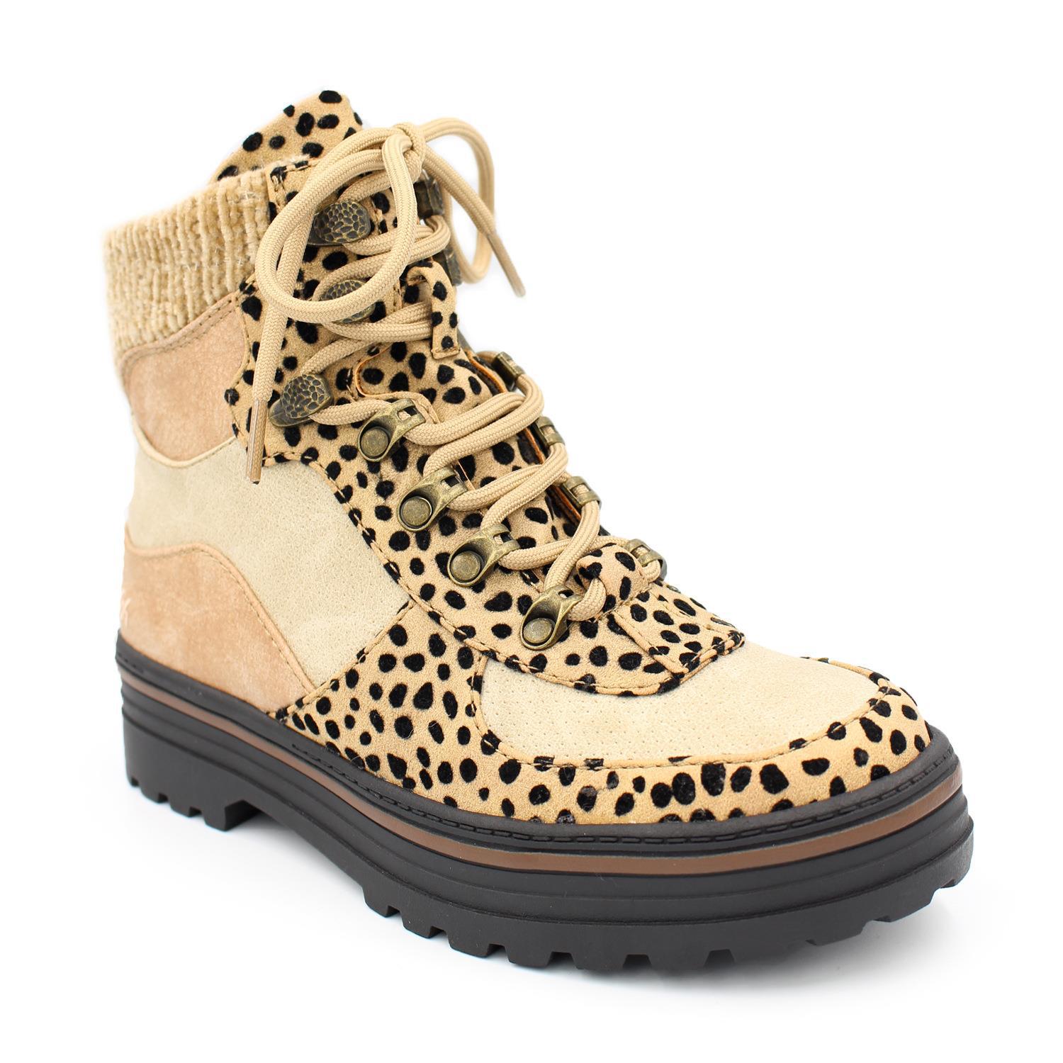Botas para mujer de estructura reforzada con cordones frontales – Ismarie