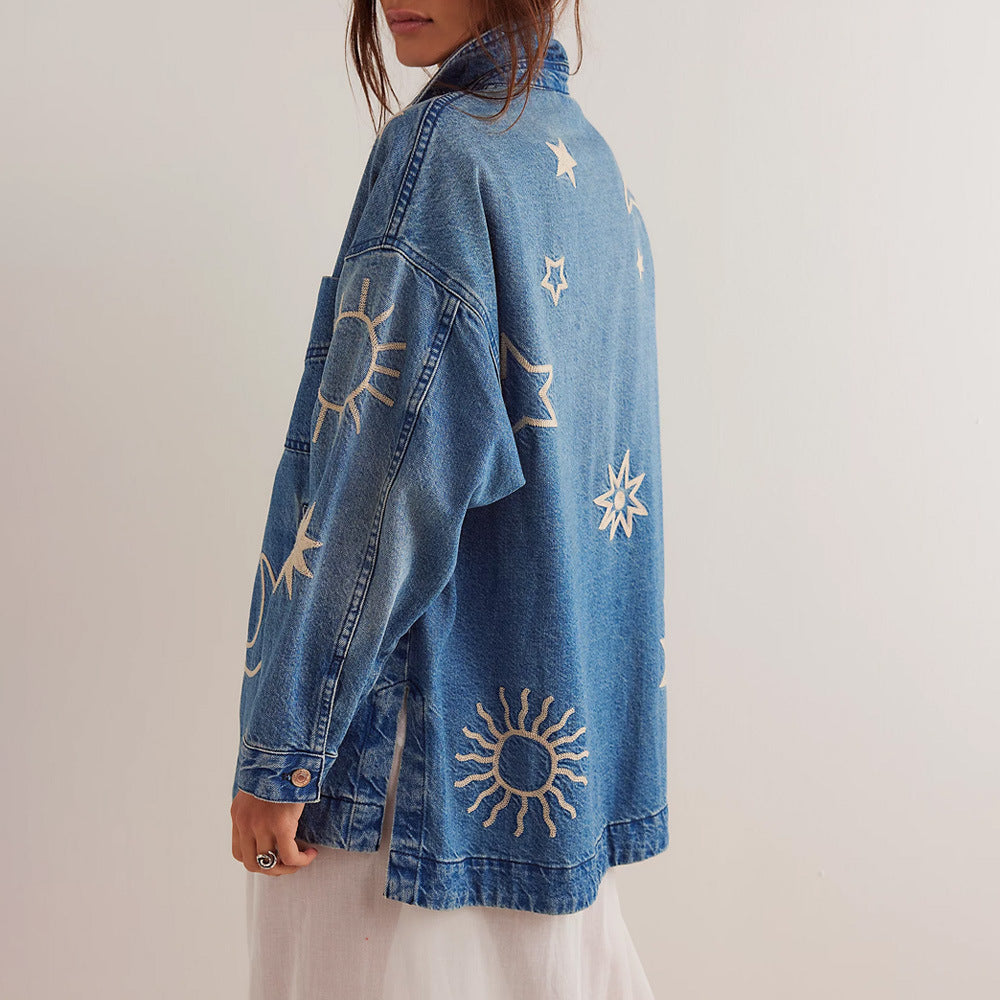 Chaqueta denim bordado celestial para mujer - Brunhilda