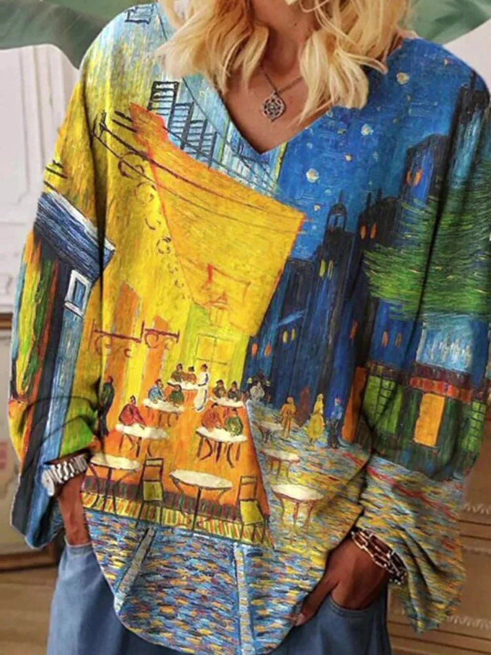 Camiseta con cuello en V y arte de Van Gogh - Corte holgado y diseño elegante