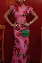 Elena - Vestido Largo con Mangas Acampanadas y Estampado Floral de Rosas