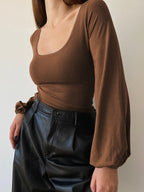 Alexa - Blusa de manga abullonada y cuello cuadrado