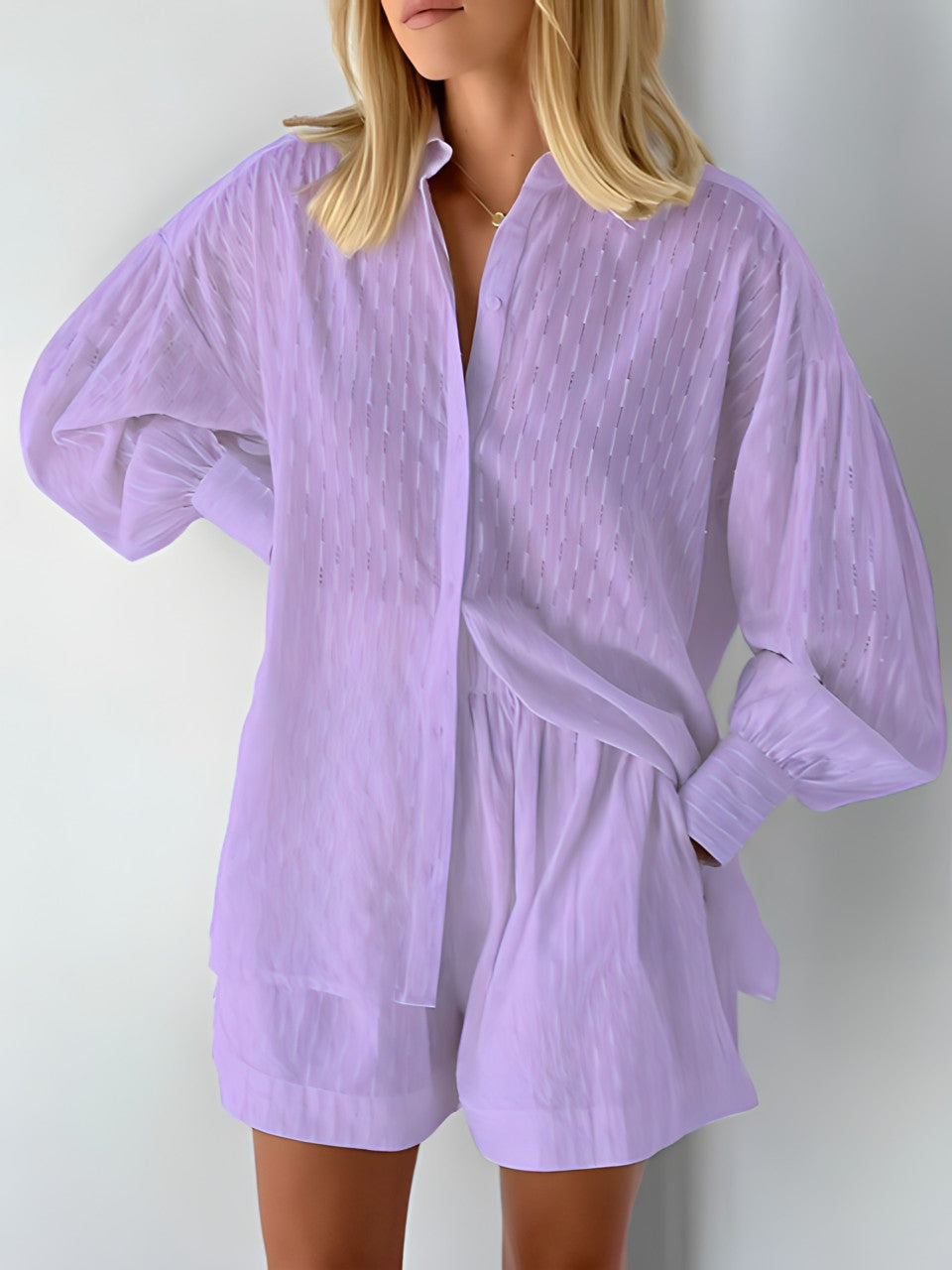 Elena - Camisa elegante y pantalones cortos