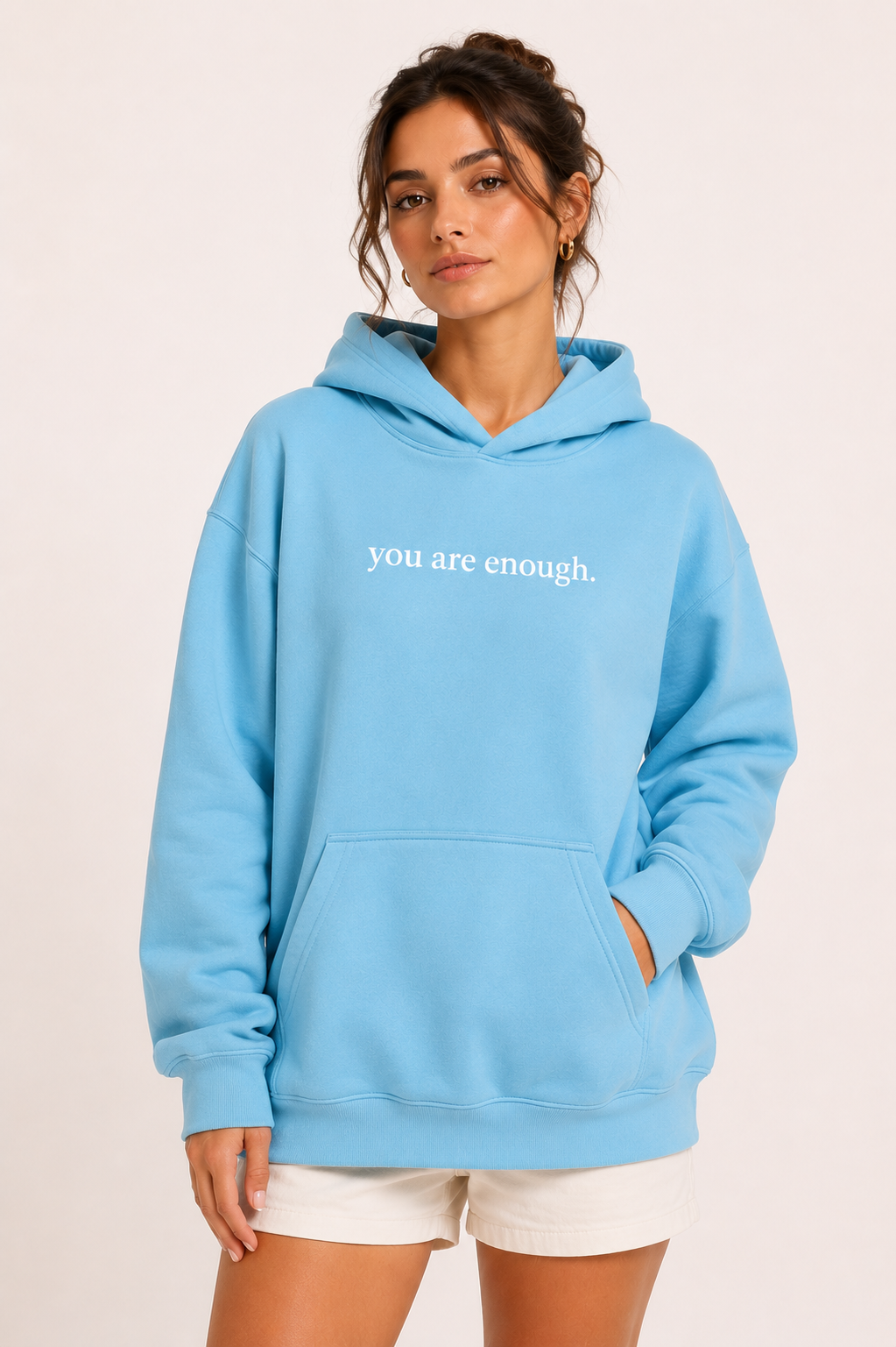 Sudadera mujer con capucha bolsillo canguro y frase frontal - Irmgard