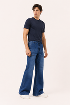 Jeans flare para hombre de pierna ancha en denim lavado claro - Konrad