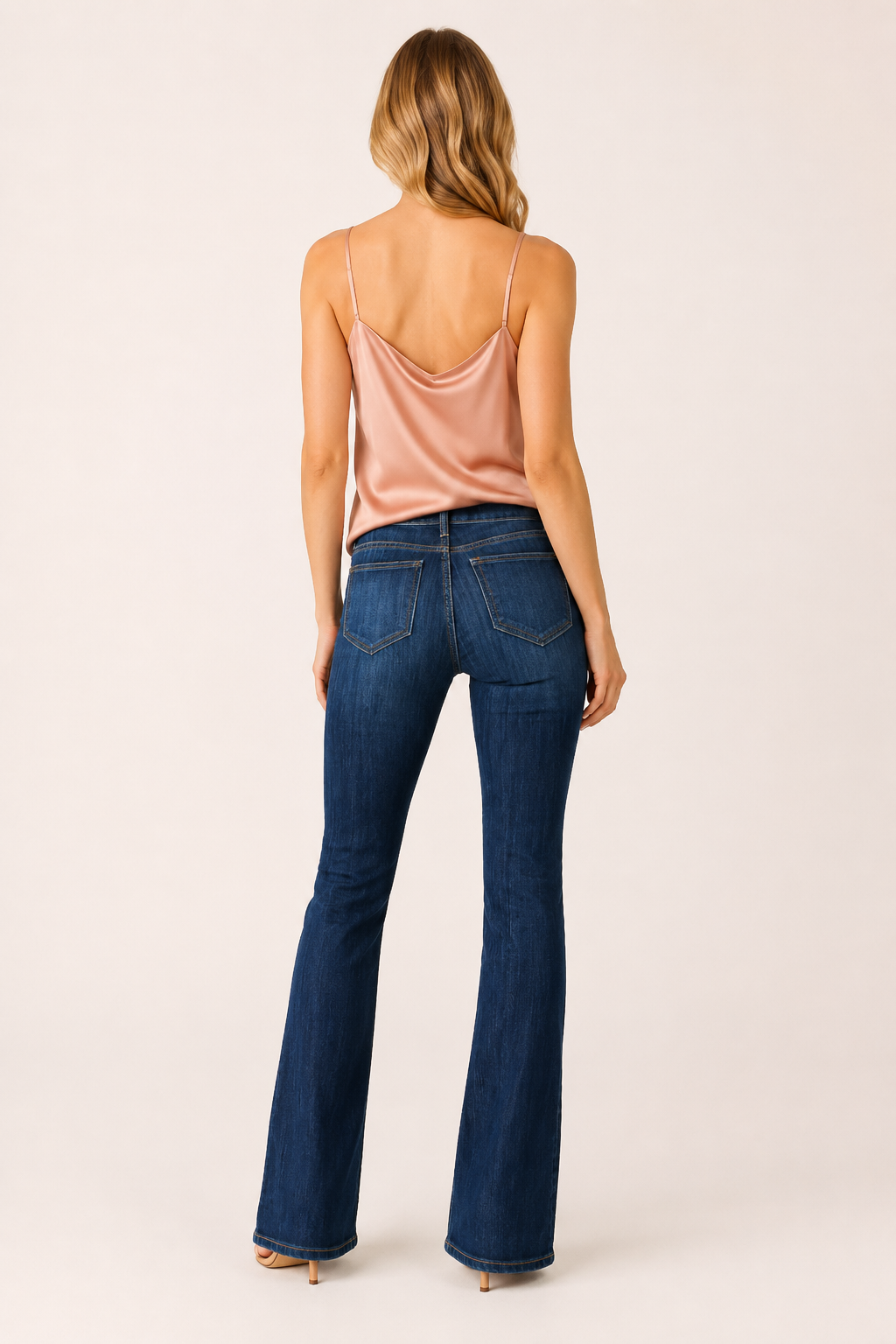Jeans flare elásticos de mujer de tiro medio con corte slim fit - Lina