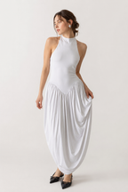 Vestido largo de verano para mujer con cuello halter y falda fluida - Liv
