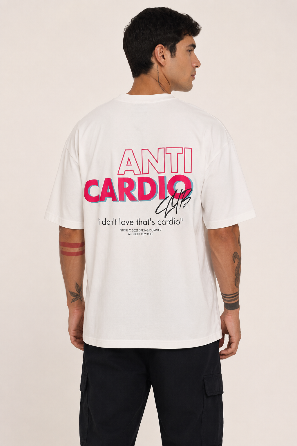 Playera oversize de entrenamiento con estampado gráfico - Jannik