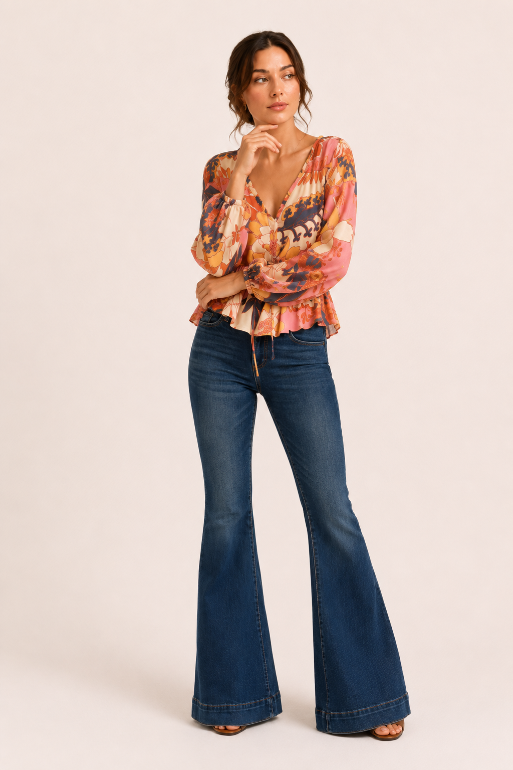 Jeans flare de mujer elásticos de tiro medio con campana amplia - Elke