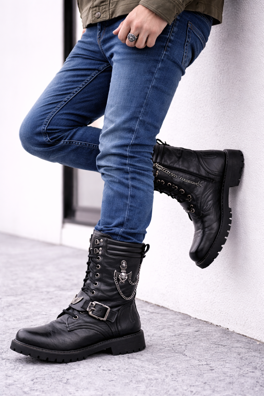 Botas de cuero para hombre de caña media y suela robusta - Rovian