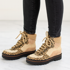 Botas para mujer de estructura reforzada con cordones frontales – Ismarie