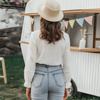 Blusa elegante de manga larga con detalles de encaje - Lotta
