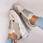 Jana - Elegantes zapatos de cordones con estampado de leopardo para un look a la última