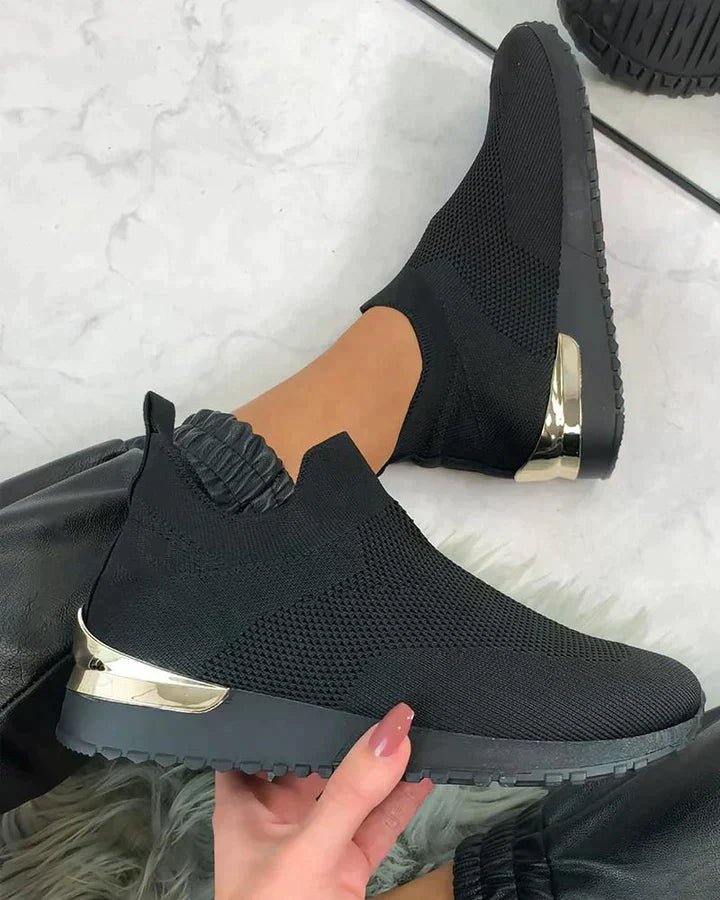 Adriana - Cómodas zapatillas lisas