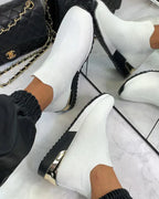 Adriana - Cómodas zapatillas lisas