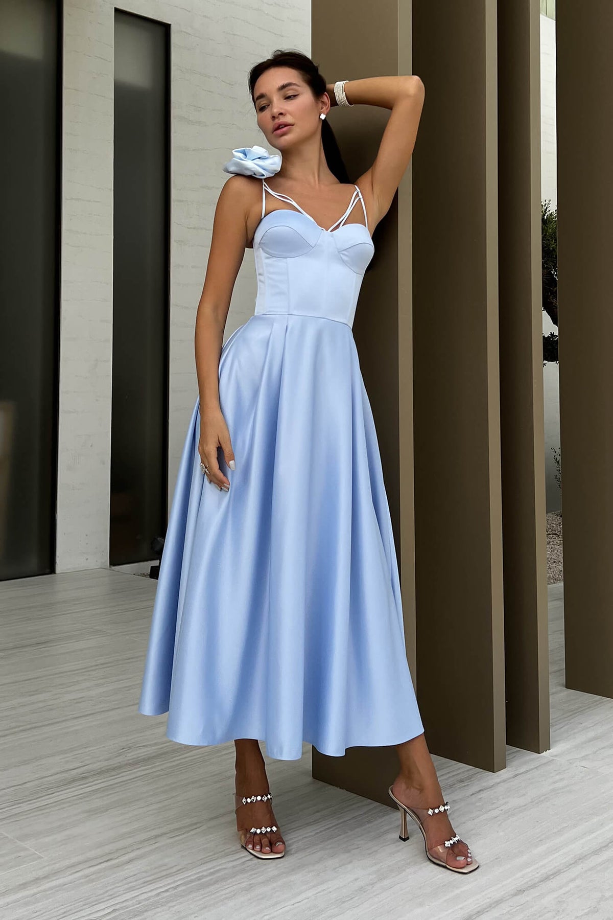 Clara - Vestido de mujer con corte y tirantes tono azul