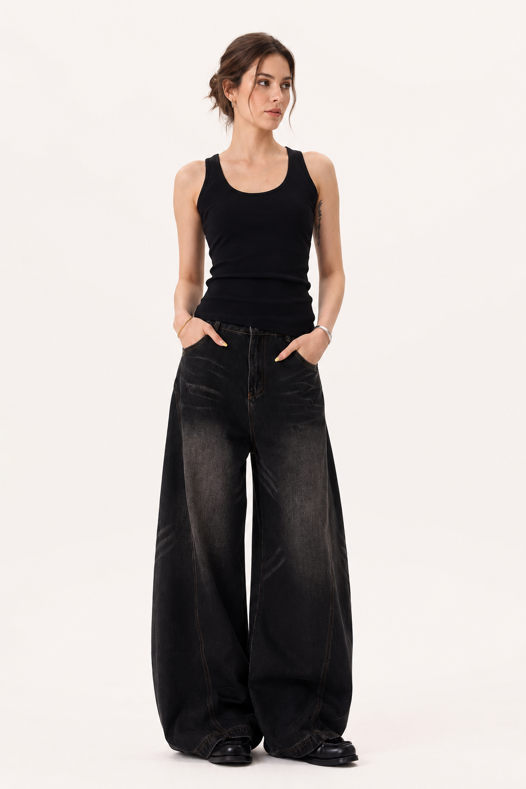 Jeans baggy mujer de pierna extra ancha con costuras curvas y lavado desgastado - Liesel