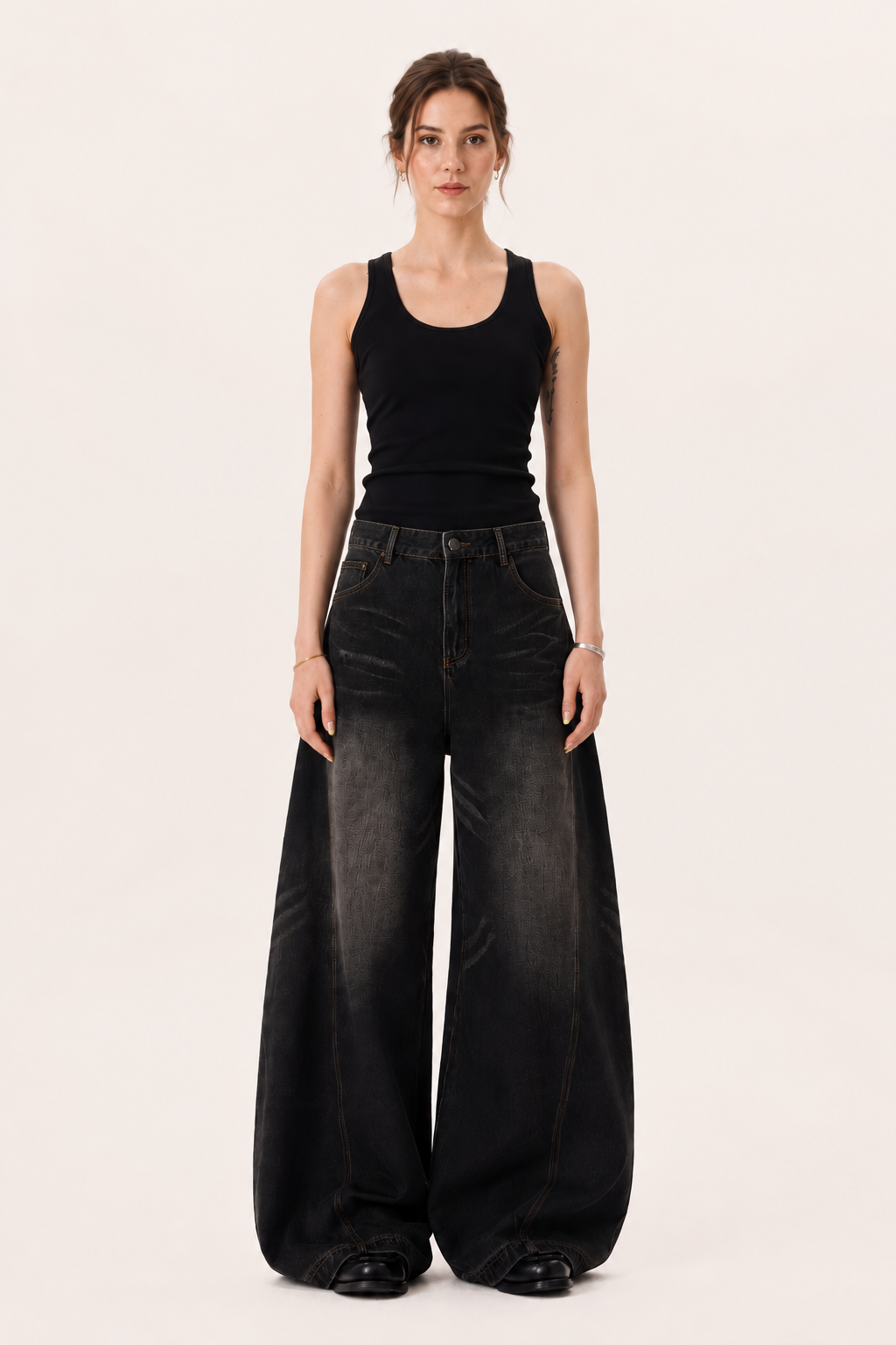 Jeans baggy mujer de pierna extra ancha con costuras curvas y lavado desgastado - Liesel