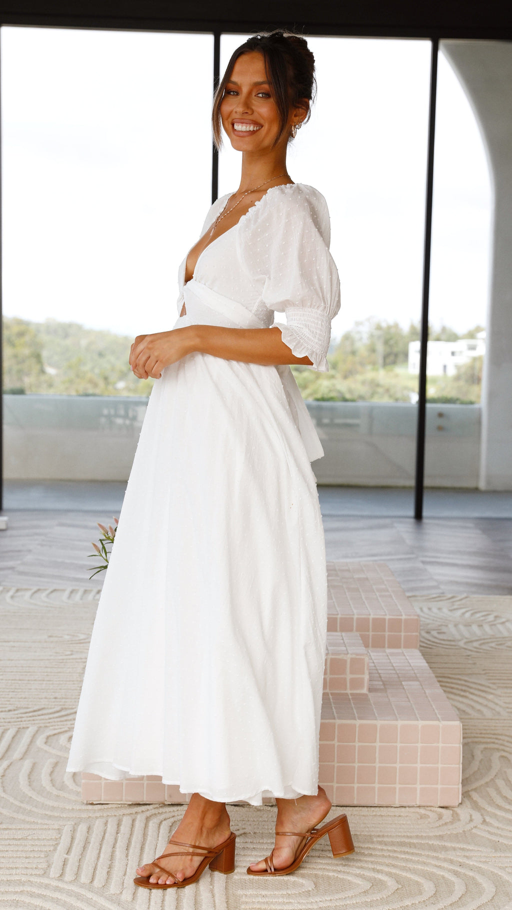 Vestido midi blanco con hombros descubiertos para mujer - Renata