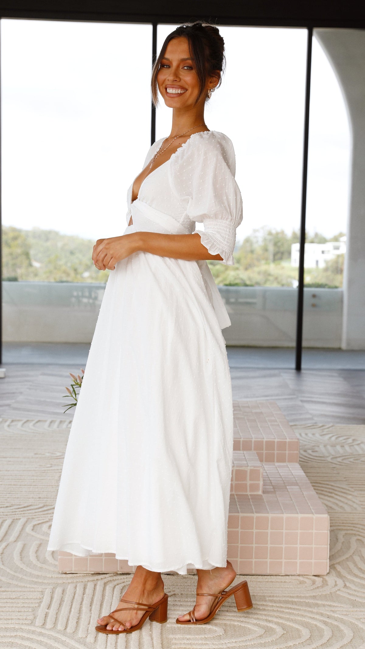 Vestido midi blanco con hombros descubiertos para mujer - Renata