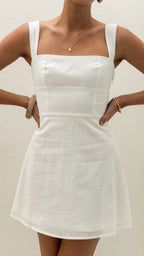 Vestido mini blanco con escote cuadrado - Luoa