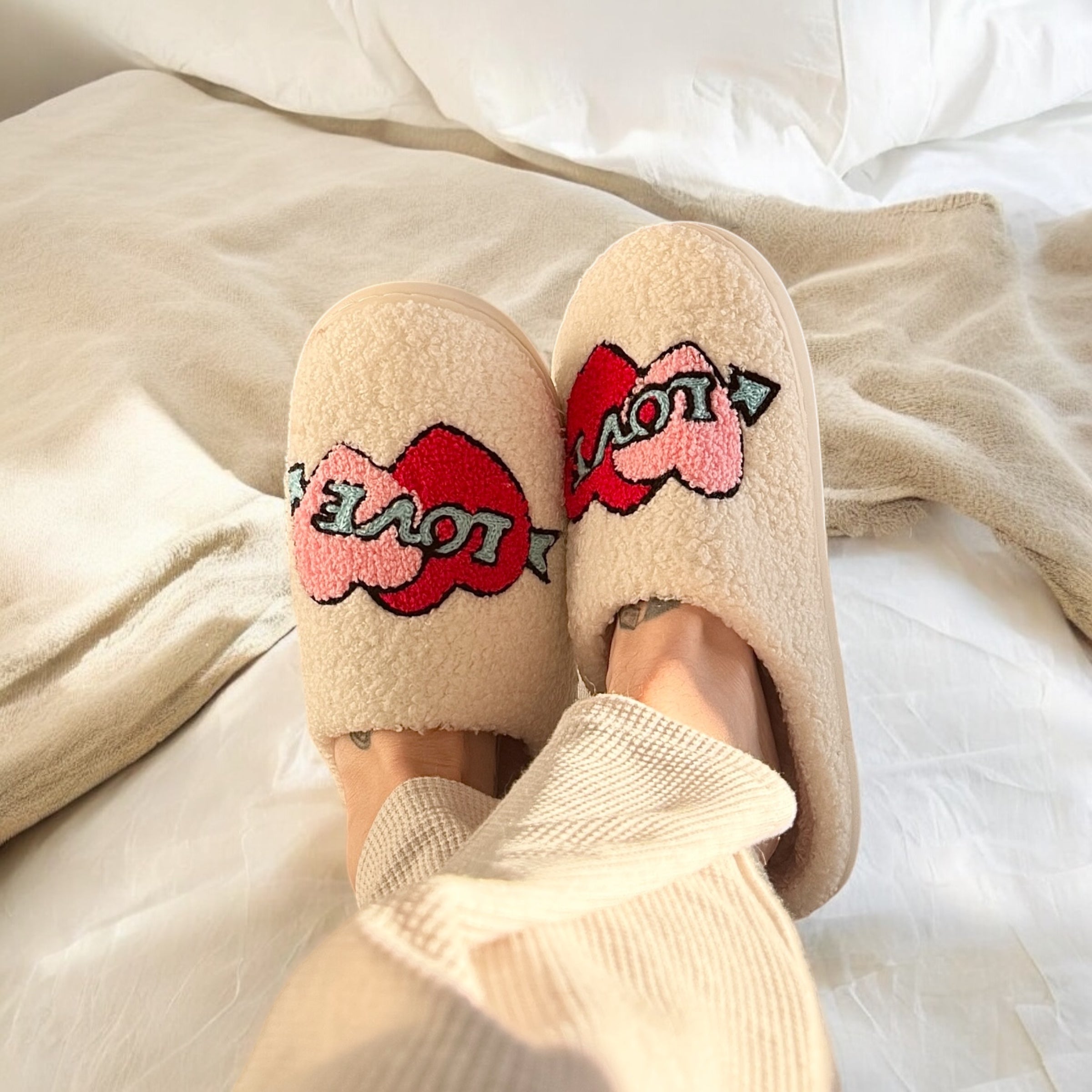 Zapatillas de felpa para mujer motivo bordado - Valentina