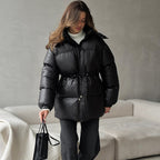 Abrigo para mujer acolchado con capucha ajustable - Elissea