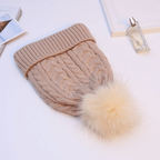 Gorro tejido para mujer con forro afelpado y pompón - Sauly