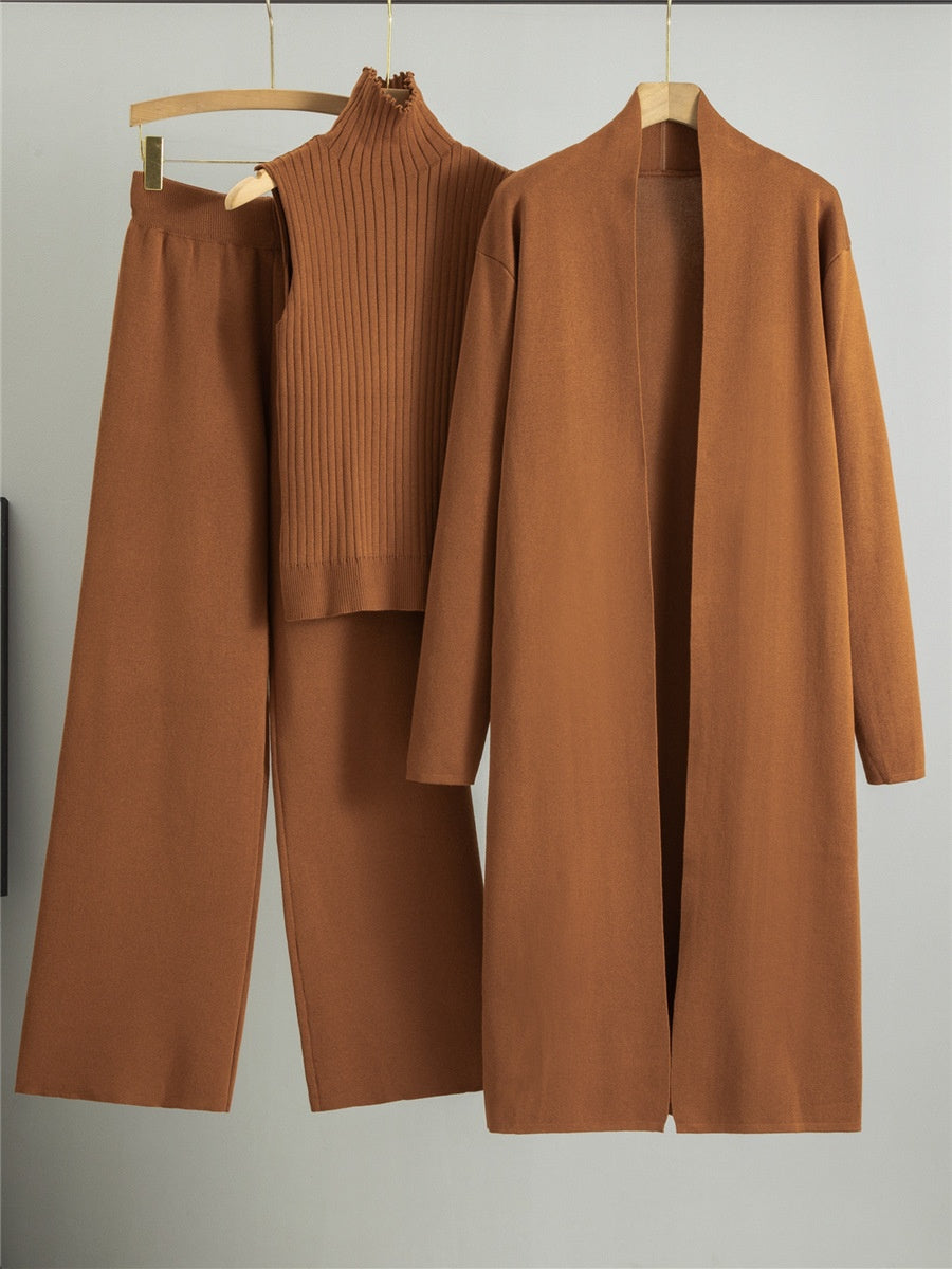 Conjunto invernal de punto tres piezas  - Isolde