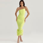 Angelina Vestido Halter Asimétrico Slim