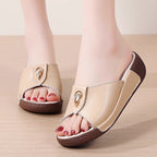 Sandalias para mujer de cuero sintético con detalle metálico - Elena