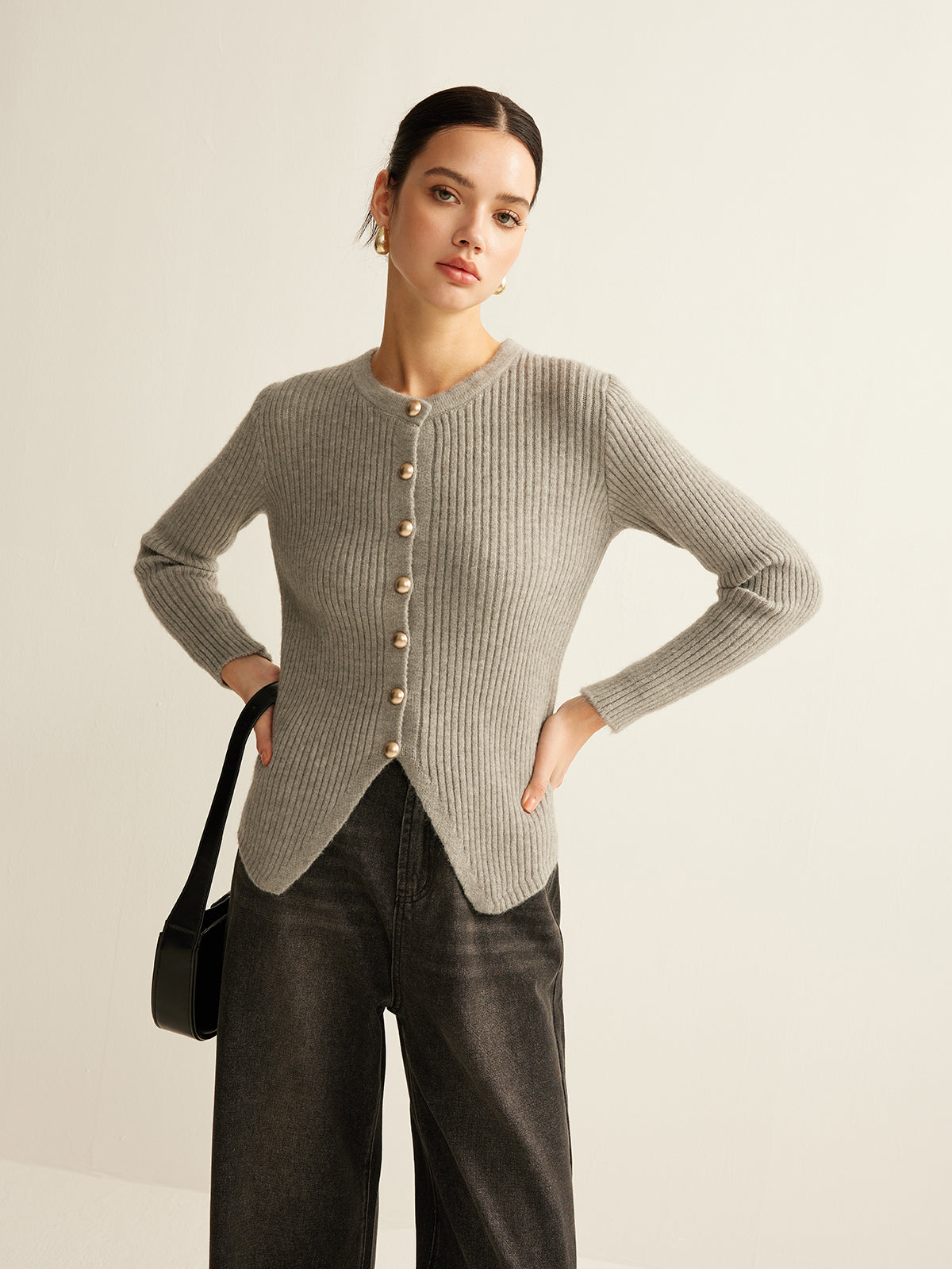 Cárdigan de punto para mujer con botones dorados - Svea