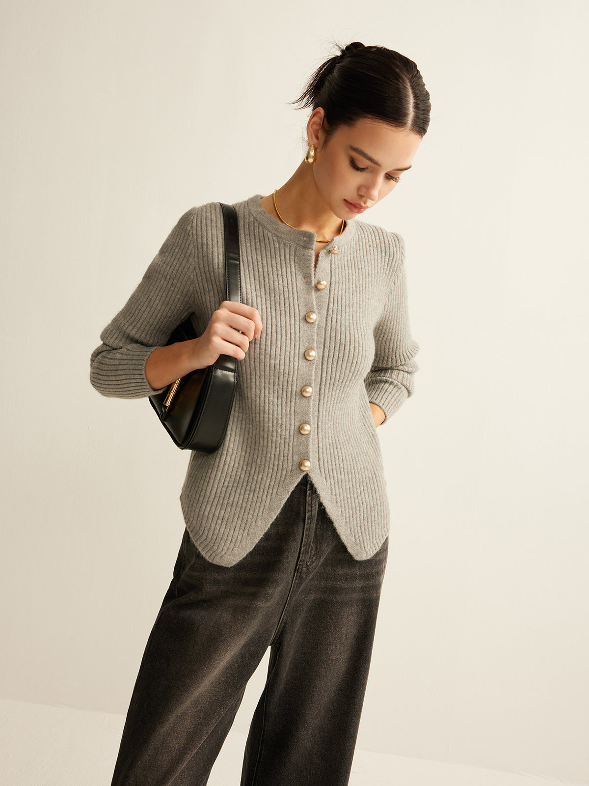 Cárdigan de punto para mujer con botones dorados - Svea