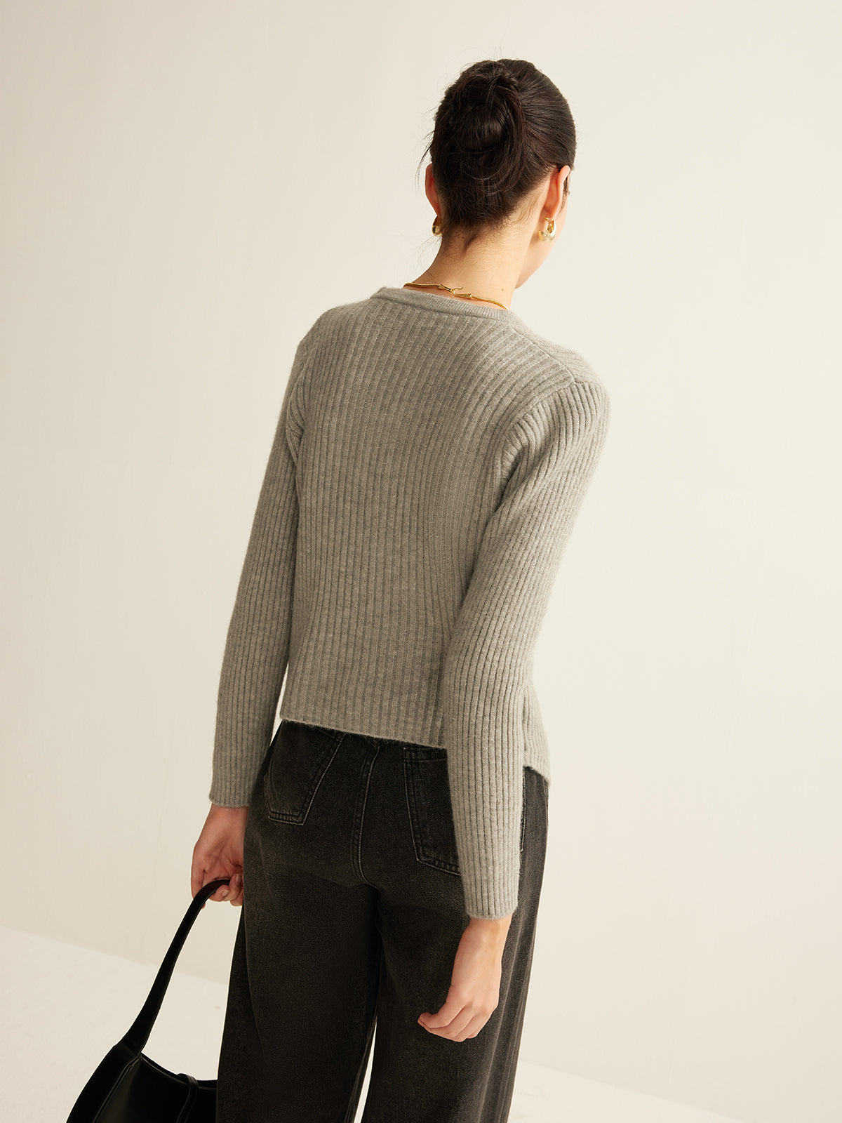 Cárdigan de punto para mujer con botones dorados - Svea