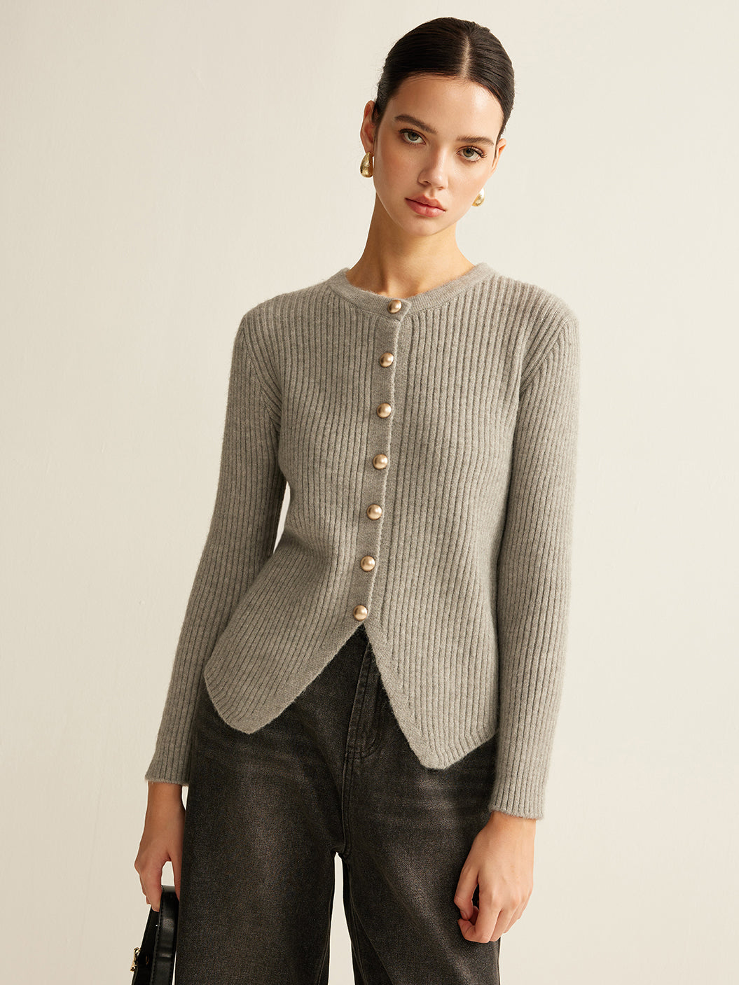 Cárdigan de punto para mujer con botones dorados - Svea